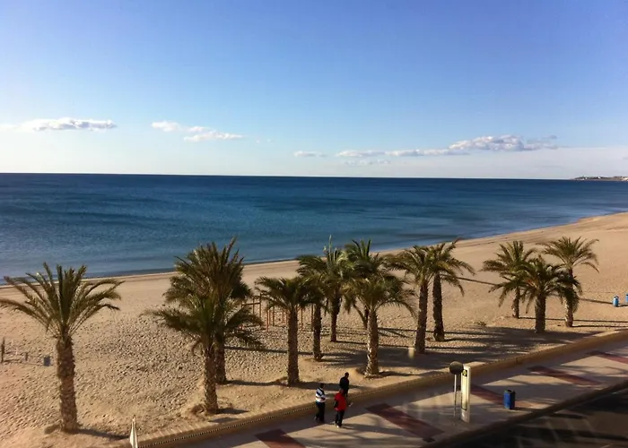 Frente Al Mar, A 10 Metros De La Playa, Vistas Increibles Del Mar, Reformado 2021 !!!