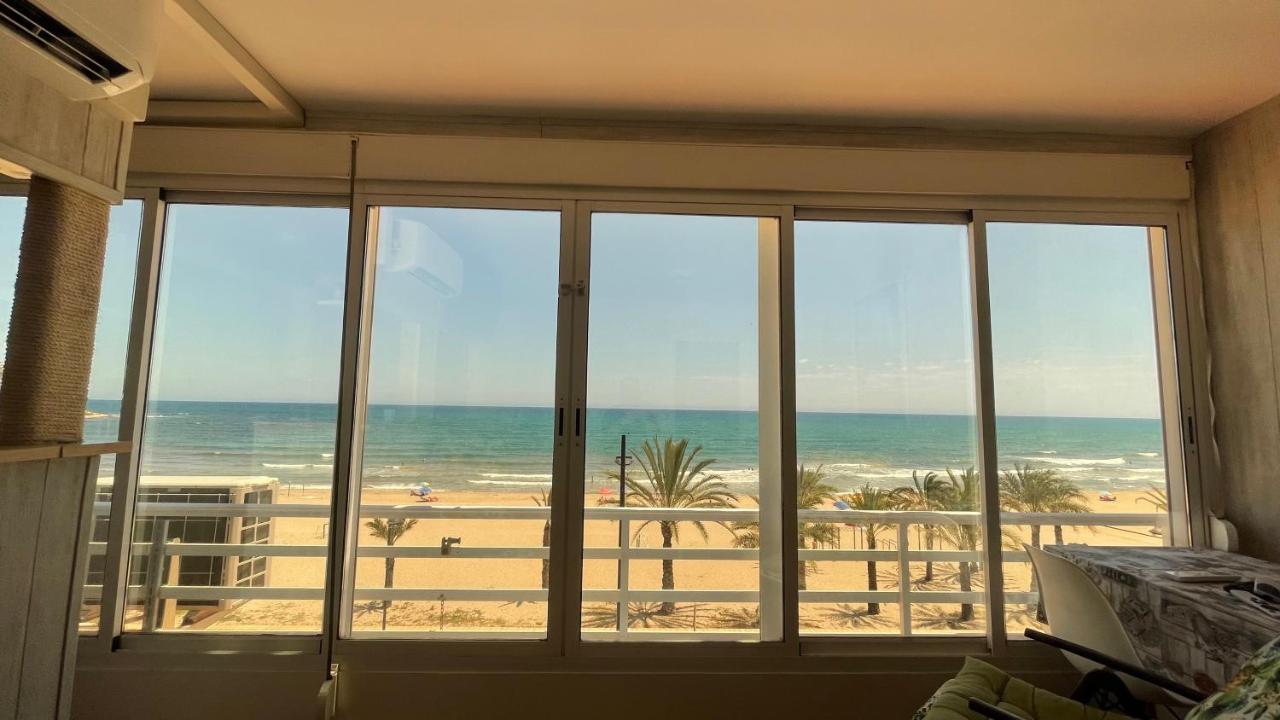 Frente Al Mar, A 10 Metros De La Playa, Vistas Increibles Del Mar, Reformado 2021 !!!